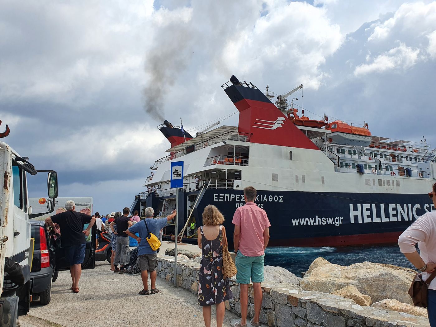 Alonissos ferry port