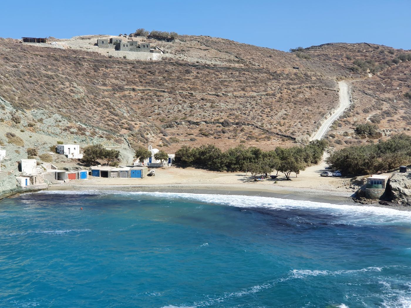 Folegandros ferry port