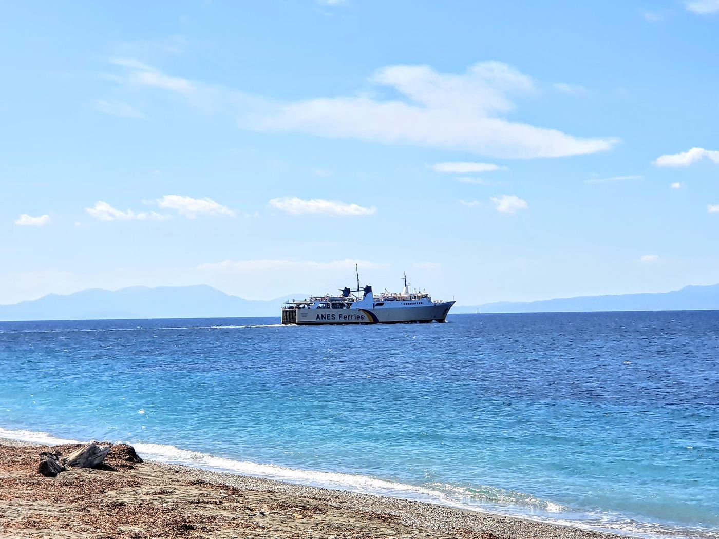 Glossa ferry port