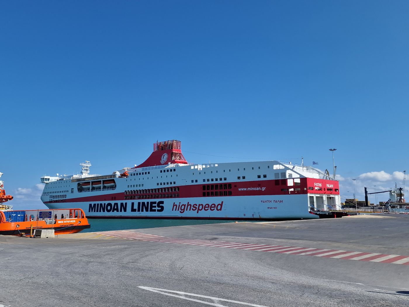 Heraklion ferry port